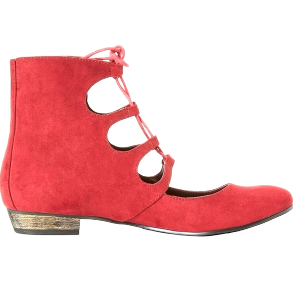 C Label Lace up Booties - Picture 6 of 7